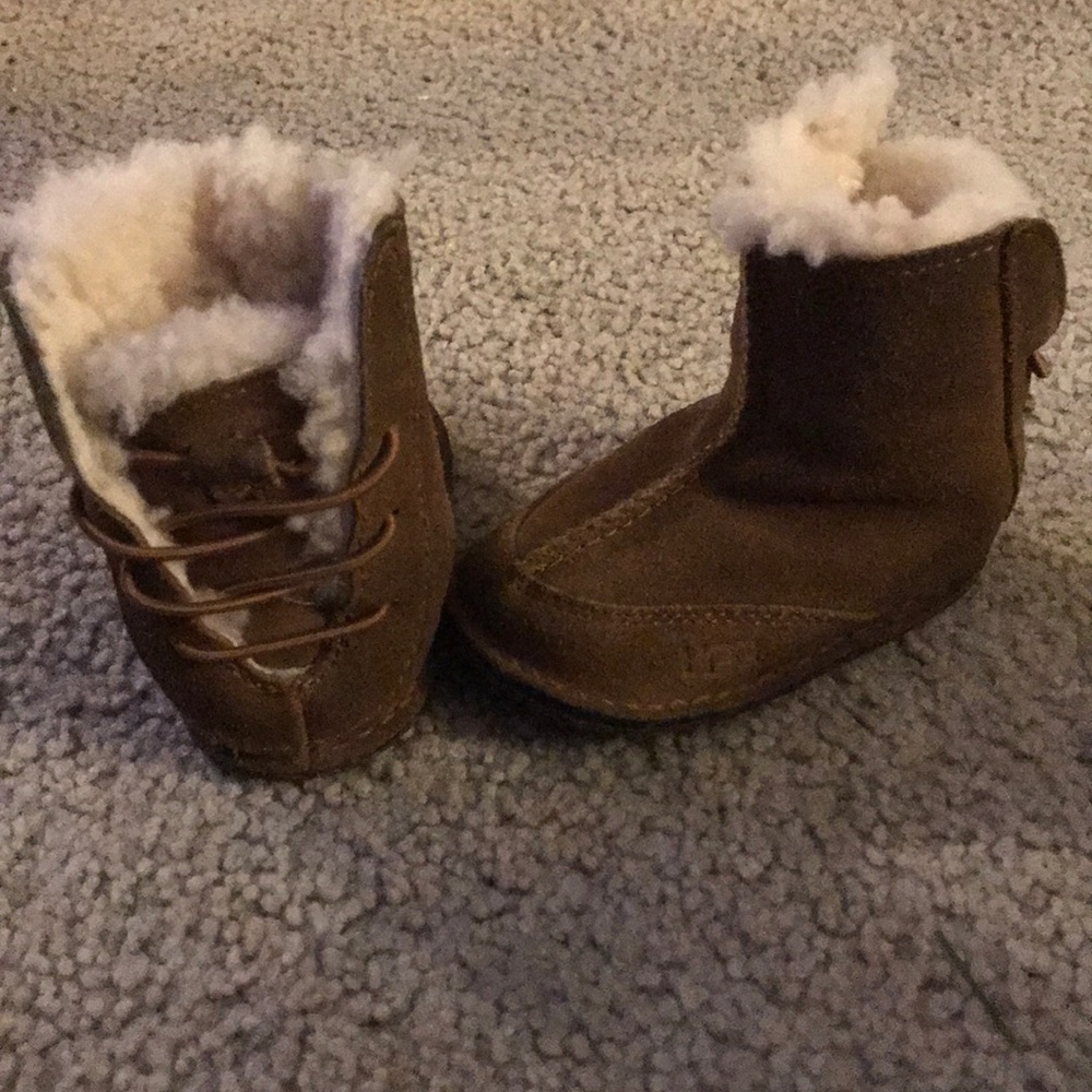 Baby uggs - Picture 2 of 4